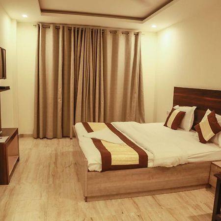 Basoya Farm 2Bhk Villla With Pool - 10 Min Away From Chattarpur Faridabad Bagian luar foto